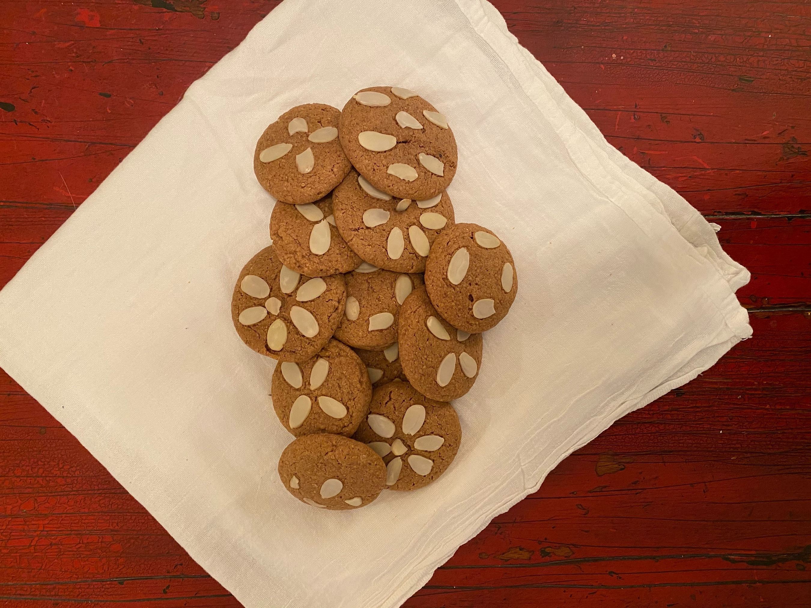 healthy almond cookies