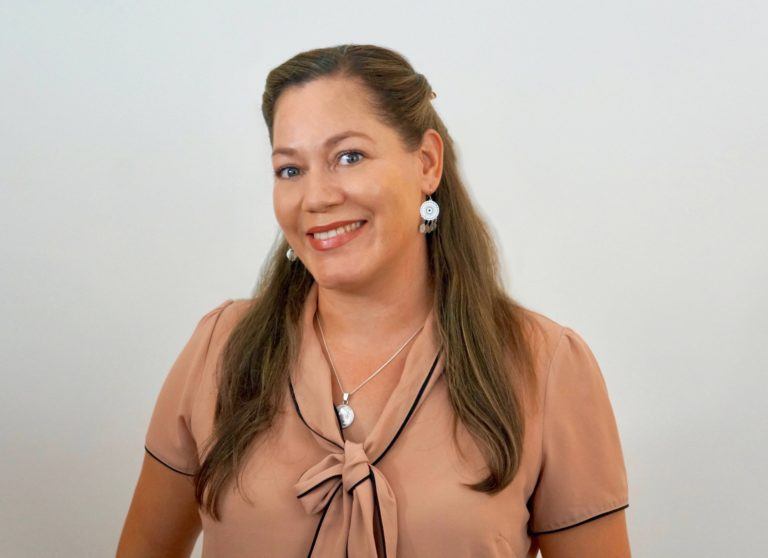 Donna R. Hernández, LAc, MS